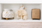 Σετ Βάπτισης Κορίτσι "Golden Princess Couture" – Premium Σετ Κουμπάρου με Φόρεμα, Μπαούλο, Παπούτσια & Βαλίτσα