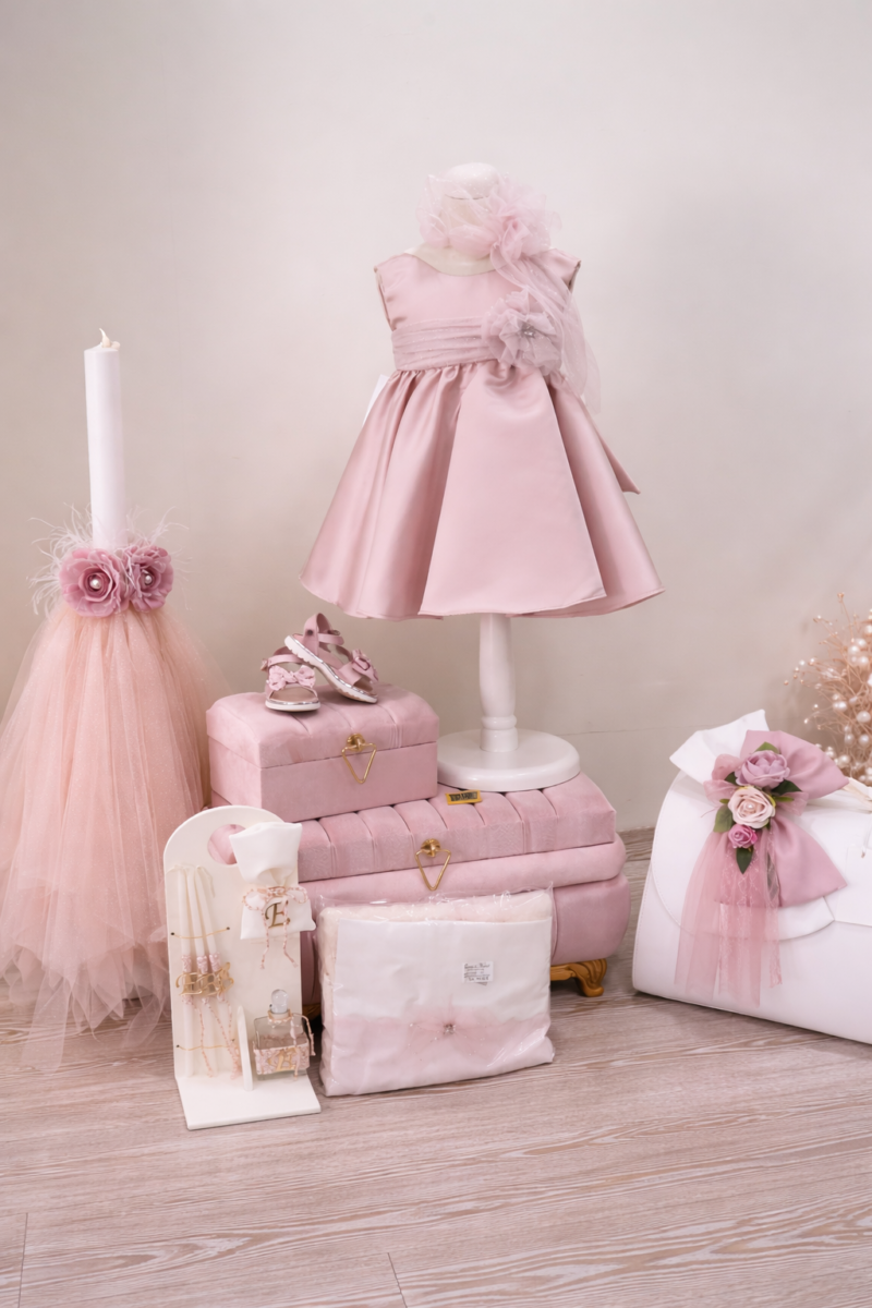 ChatGPT-Image-7-Απρ-2026-12_21_20-μ.μ.png Σετ Βάπτισης Κορίτσι "Pink Royal Velvet" – Premium Σετ Κουμπάρου με Φόρεμα, Βελούδινα Μπαούλα & Βαλίτσα - Image 1